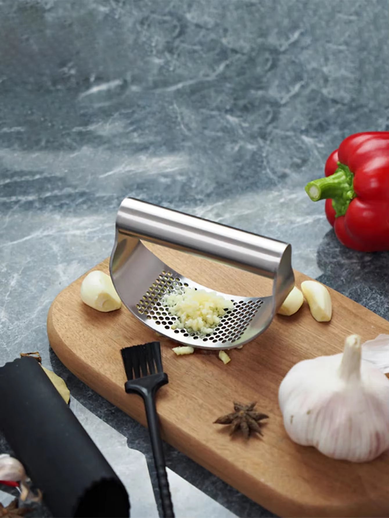 Manual Stainless Steel Garlic Mincer, Garlic Crusher Press for Fruits & Vegetables, Kitchen Food Processor Tool